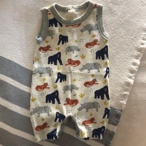 NWOT FINN AND EMMA Animal Shortall